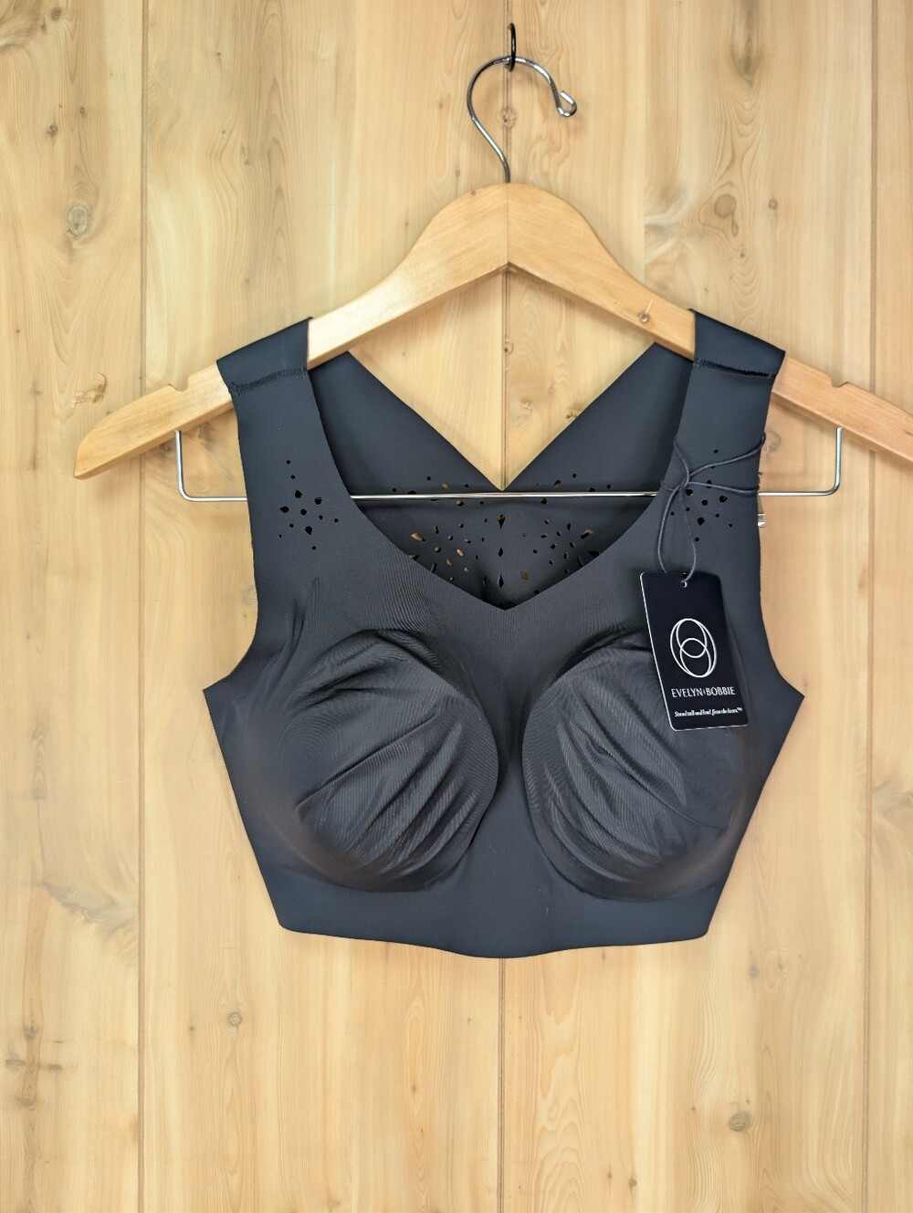 evelyn Bobbie black defy bra